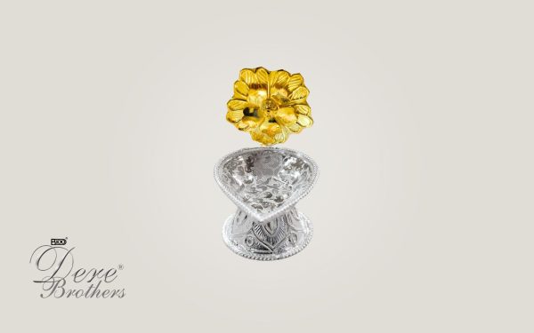 Gold Polished Flower Diya - Image 4